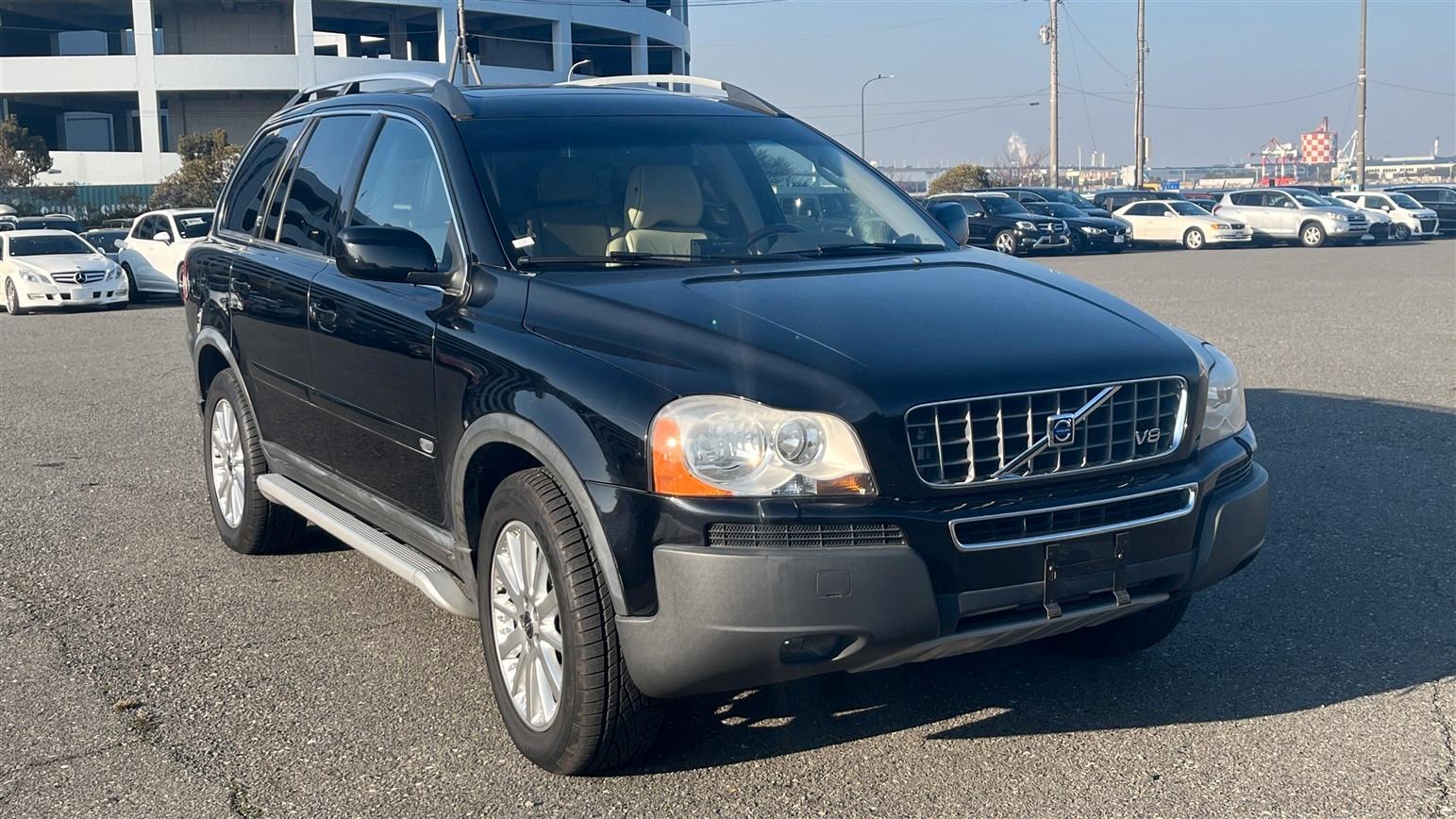 Volvo XC90 V8 Executive Geartronic (sehr schön)