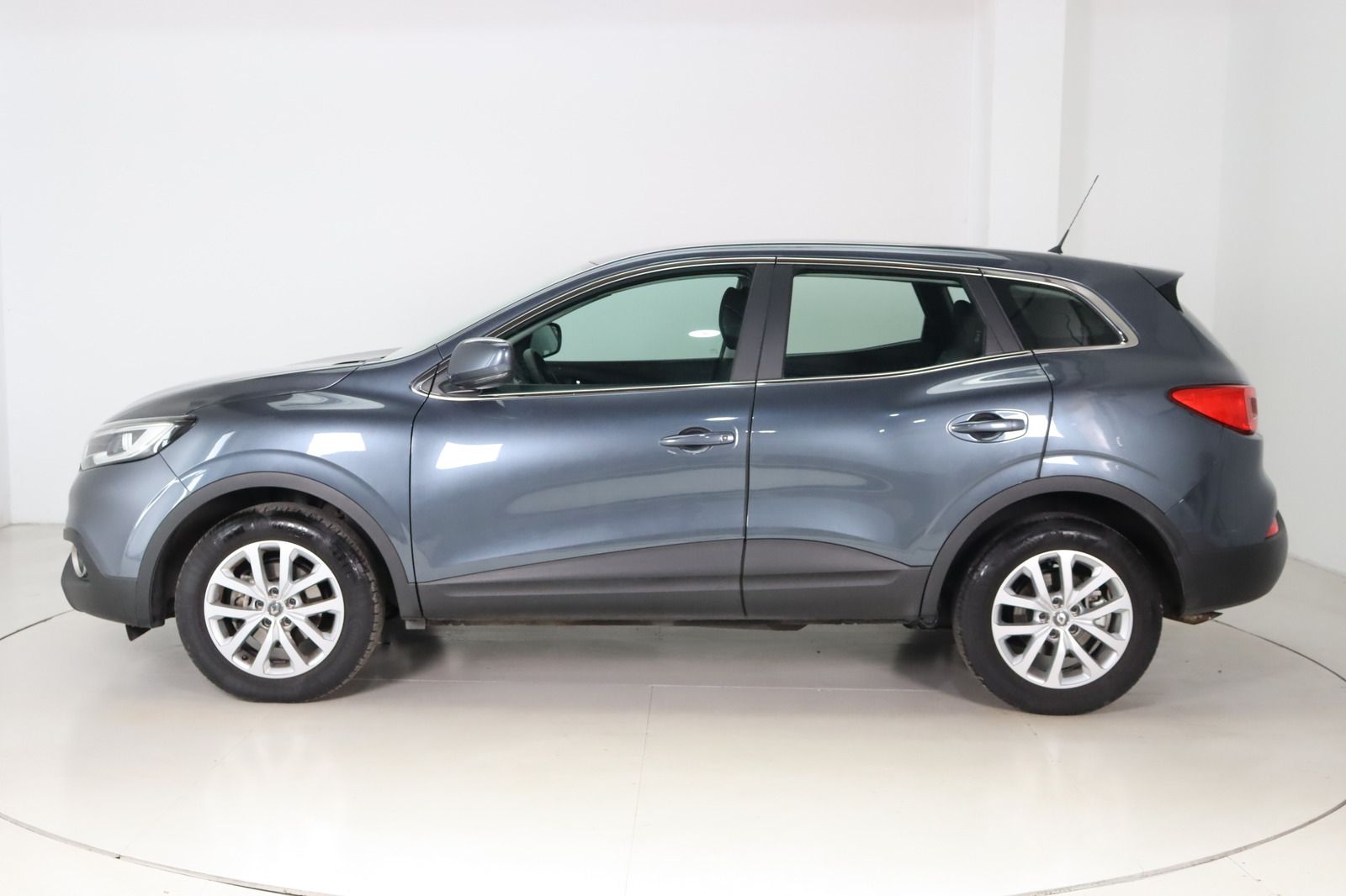 Fahrzeugabbildung Renault Kadjar * HU/AU neu * Tempomat * Klimaautom.