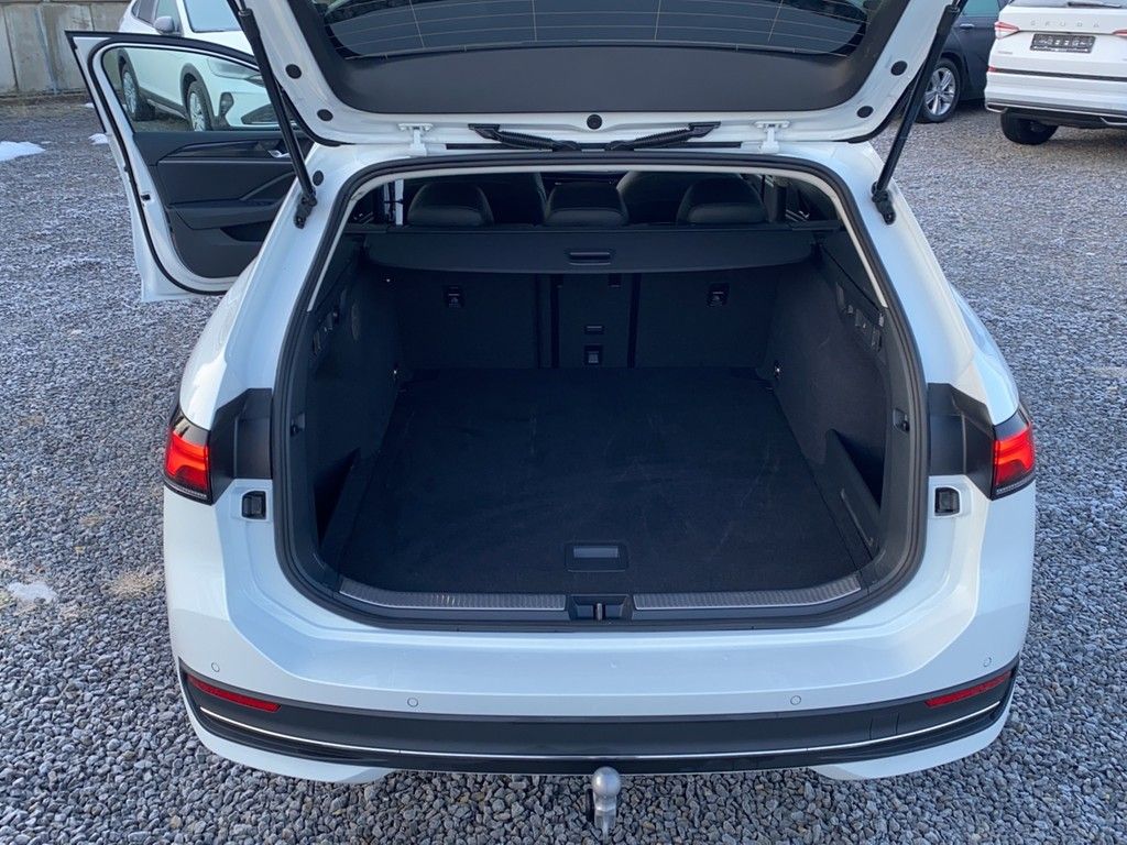 Volkswagen Passat Variant - Bild 17
