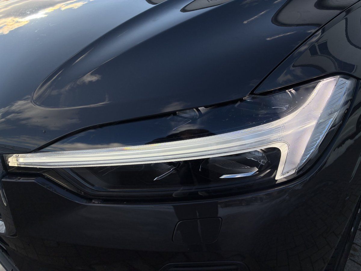 Volvo XC60 - Bild 2