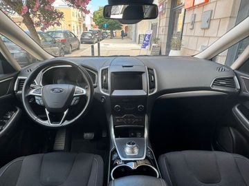Ford S-Max - 8
