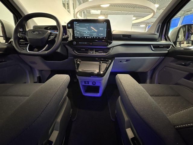 Fahrzeugabbildung Ford Tourneo Custom 2.0 320 L1 Nugget Titanium