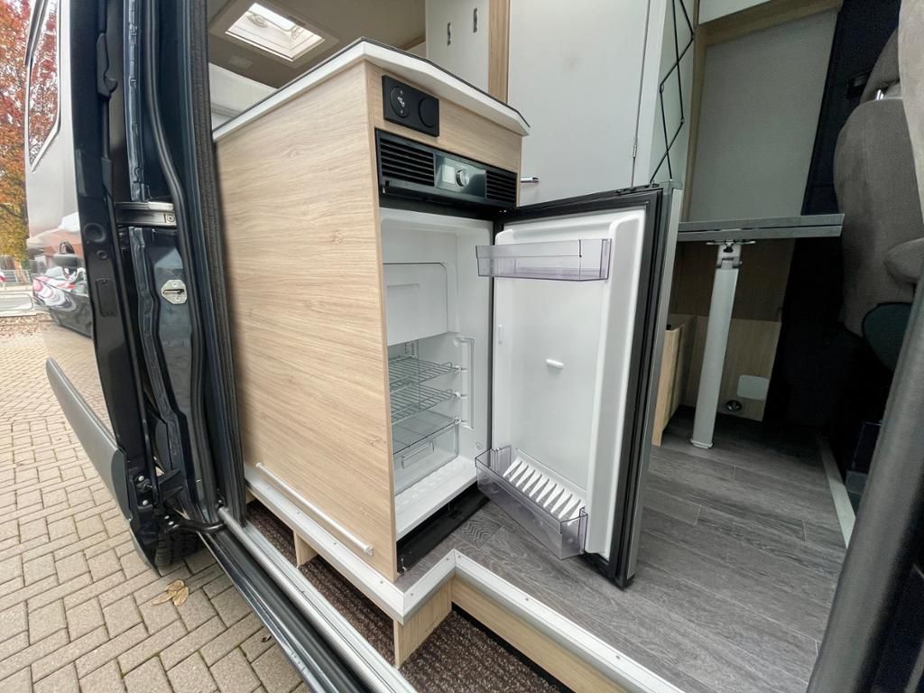 Fahrzeugabbildung Mercedes-Benz Sprinter 419 CDI 4x4 Yucon Frankia 6.0 LED*DISTR