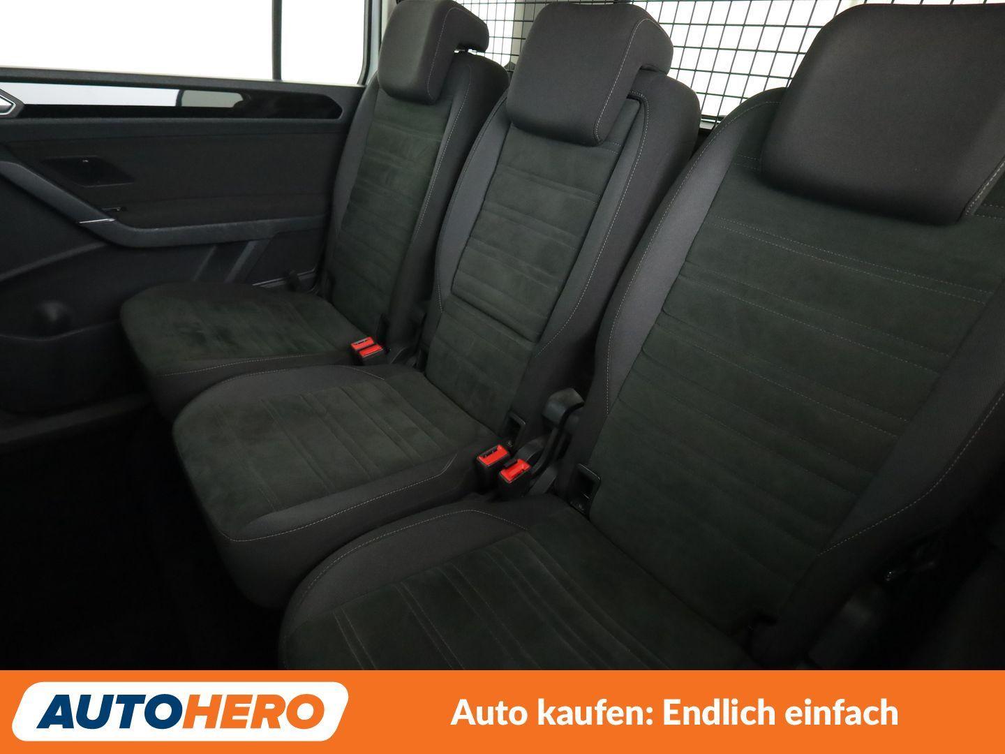 Volkswagen Touran 2.0 TDI Highline BlueMotion Aut.*ACC*PDC