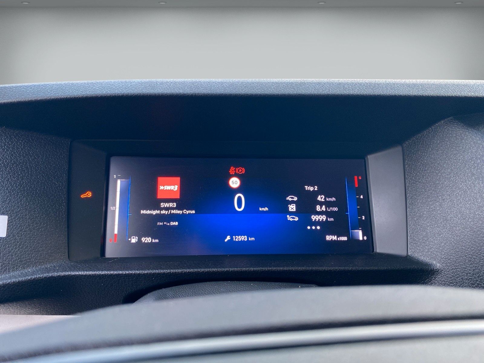 Fahrzeugabbildung Opel Vivaro Kasten Edition M