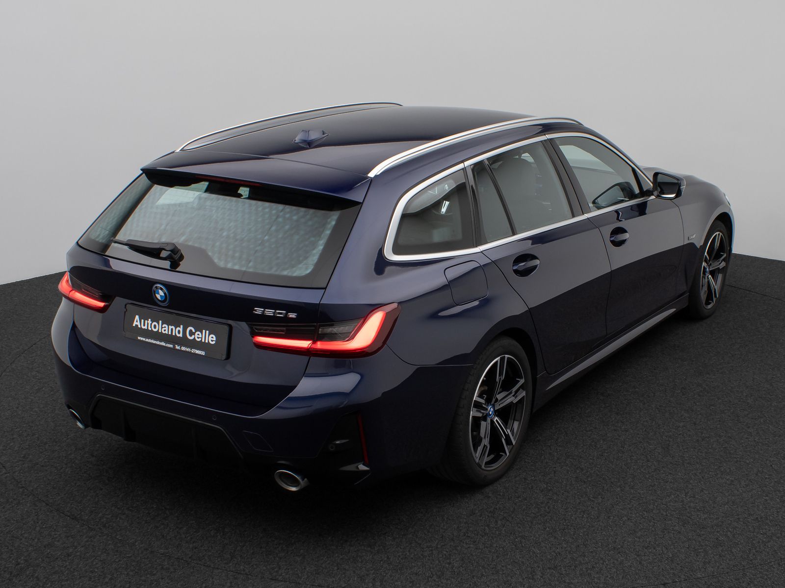 Fahrzeugabbildung BMW 320e M Sport DAB Widscreen PDC Individual 18Zoll