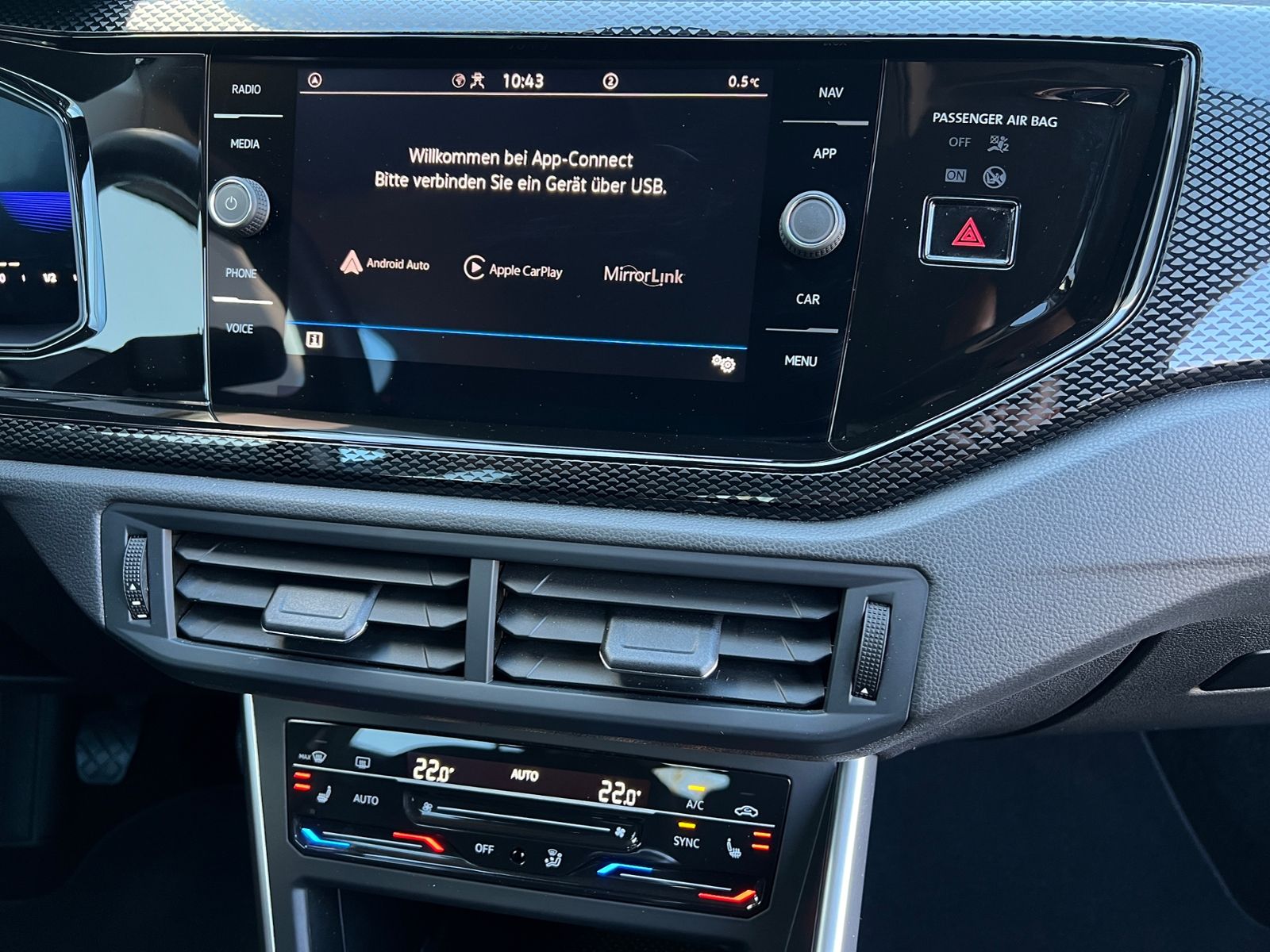 Fahrzeugabbildung Volkswagen Polo 1.0 TSI Life *AppConnect, Sitzheizung, ACC*