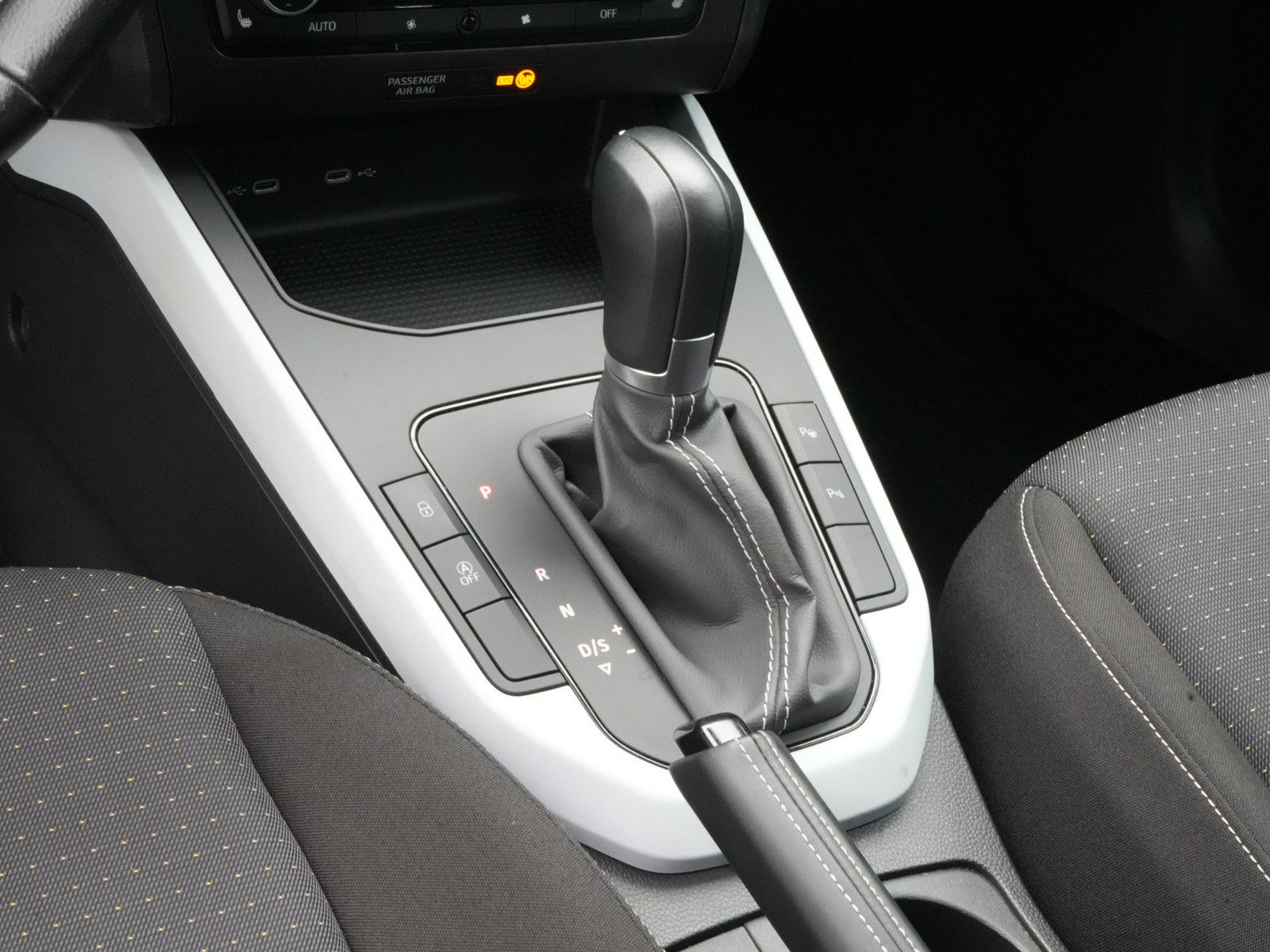Seat Arona - Bild 11