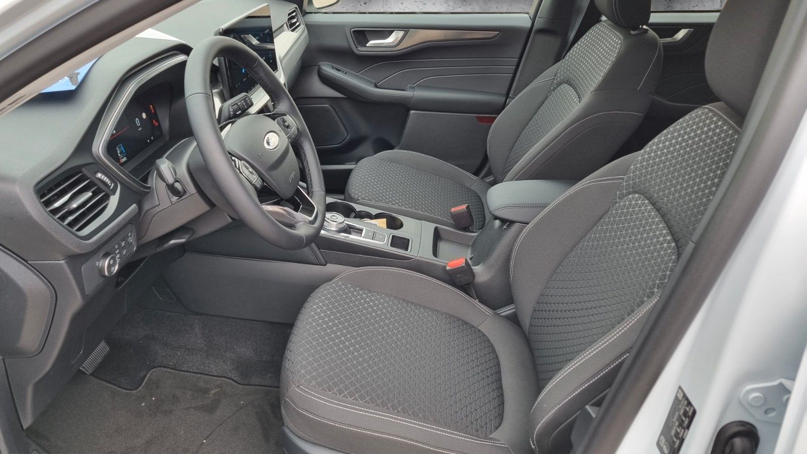 Fahrzeugabbildung Ford Kuga Titanium