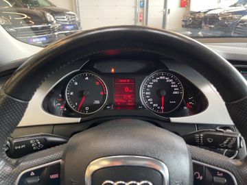 Audi A4 Avant quattro S-LINE*ALCANTARA*NAVI*PDC*MFLK*