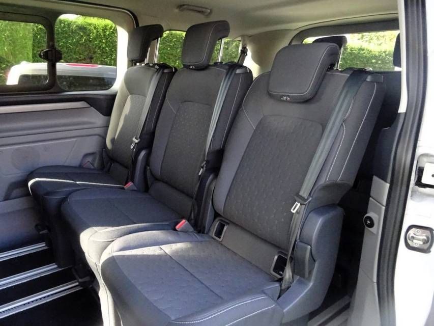 Fahrzeugabbildung Ford Tourneo Custom Bus 2.0 EcoBlue 320 L1 Titanium