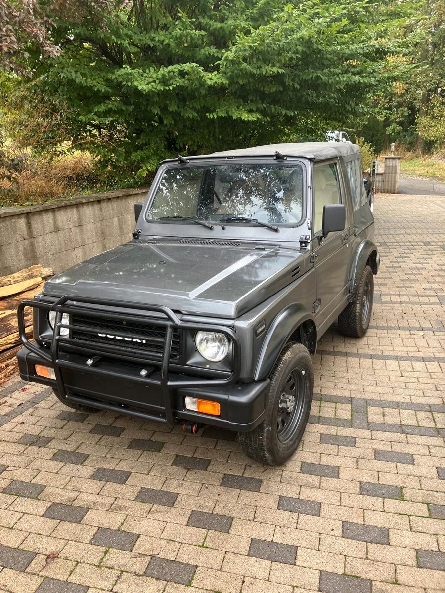 Suzuki SJ Samurai