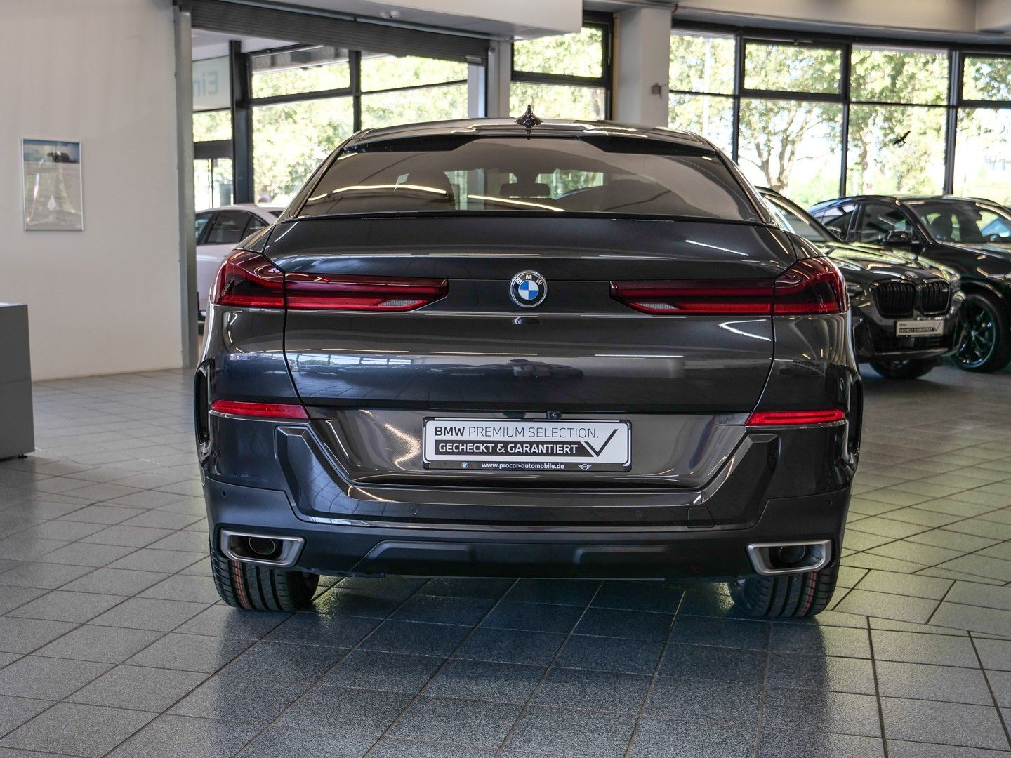 BMW X6 xDrive30d Aut Nav LED AHK Parkass+RFK 19" foto 5