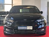 Ford Focus  2,0 EcoBoost ST/BI-Xenon/LEDER/PDC/ - Ford Focus mit Benzin-Antrieb: Limousine, 2.0