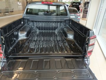 Fotografie 14 des Isuzu D-Max 1.9 4x4 AT Kamera Leder