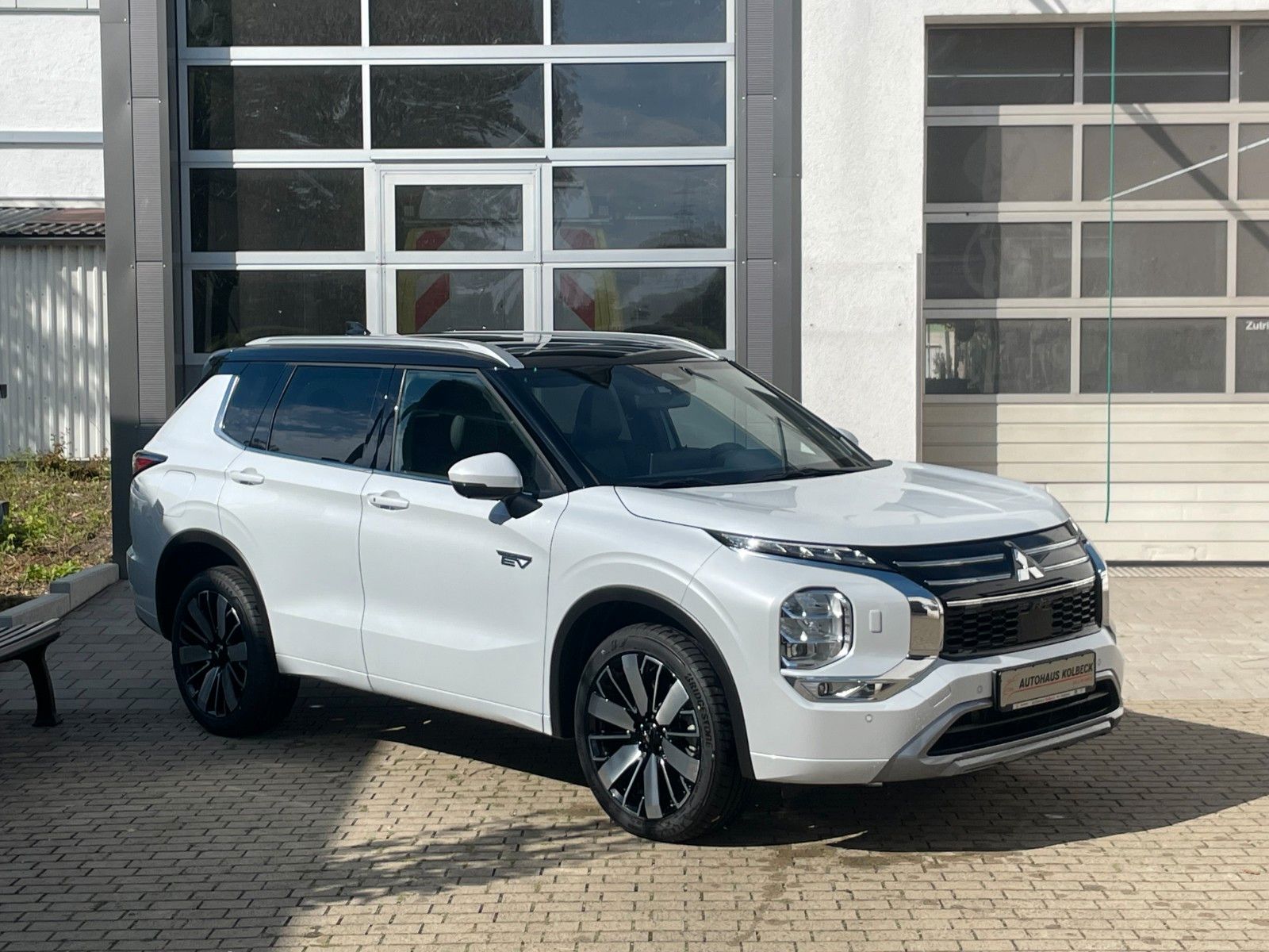 Mitsubishi Outlander 2.4 PHEV 4WD Top