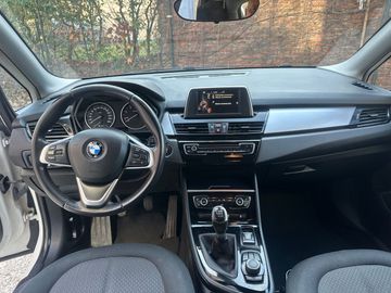 BMW 218 Active Tourer - 10