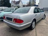 Mercedes-Benz E 200 Classic 2.0 Benzin - gebrauchte Mercedes-Benz E 200 aus dem Jahr 1999