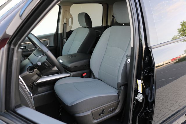 RAM 1500 5.7 V8 Crew Cab Black/PANO/KAMERA/NAVI – Vorschau 18