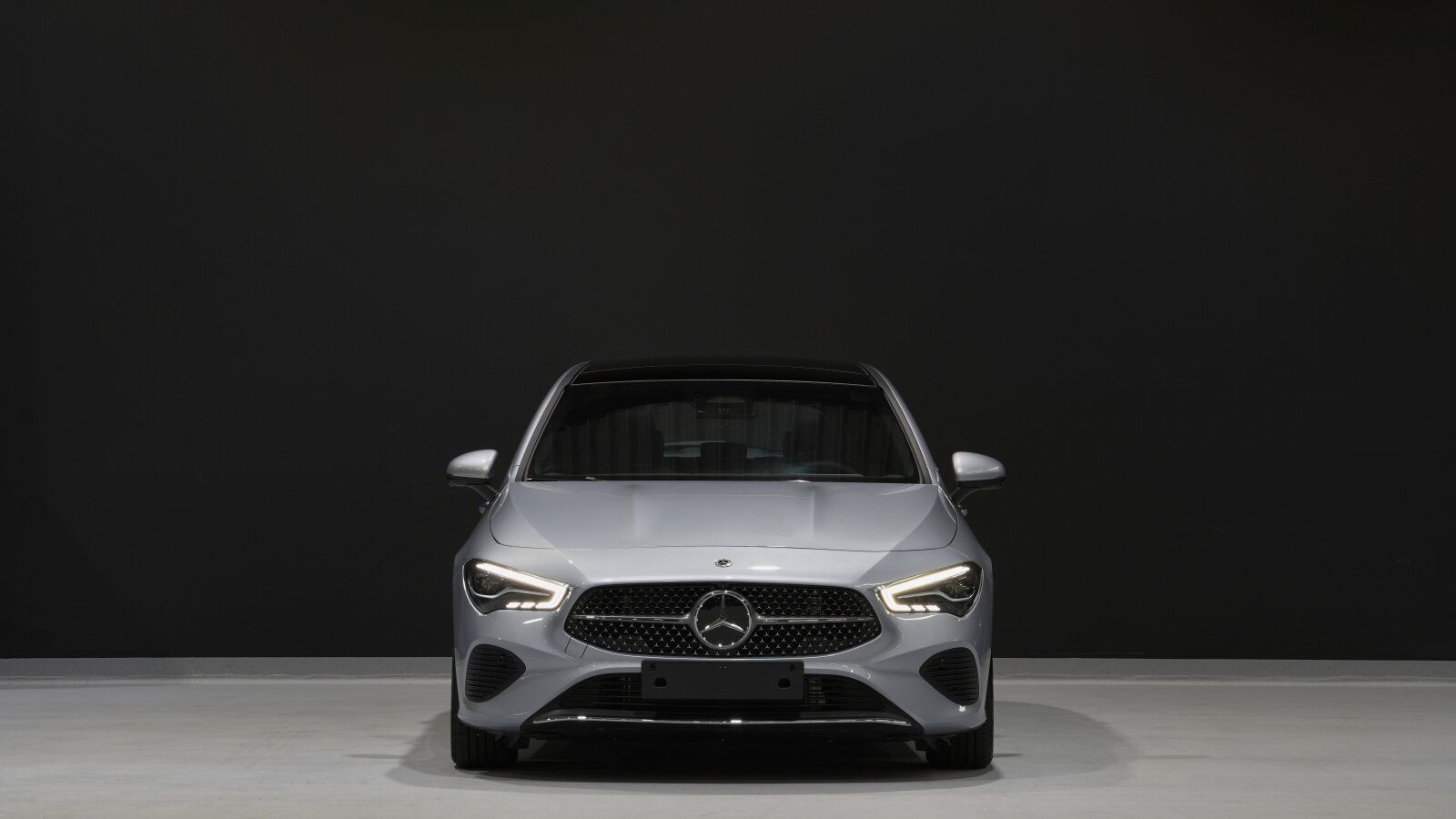 Mercedes-Benz CLA 200 d Shooting Brake Panoramadach imagem 3