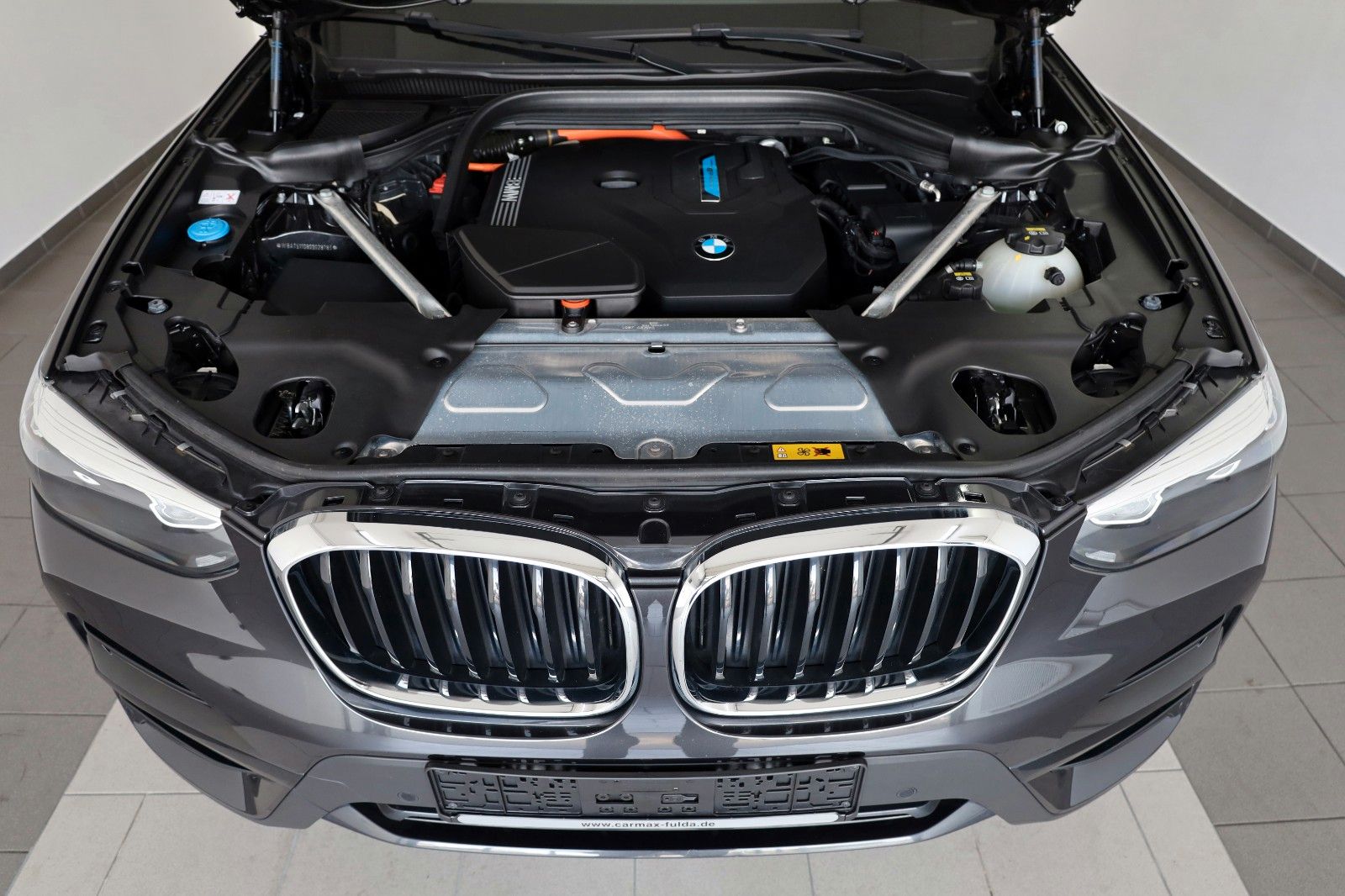Fahrzeugabbildung BMW X3 xDrive 30 e Advantage,Navi,LED,Panoram,Kamera