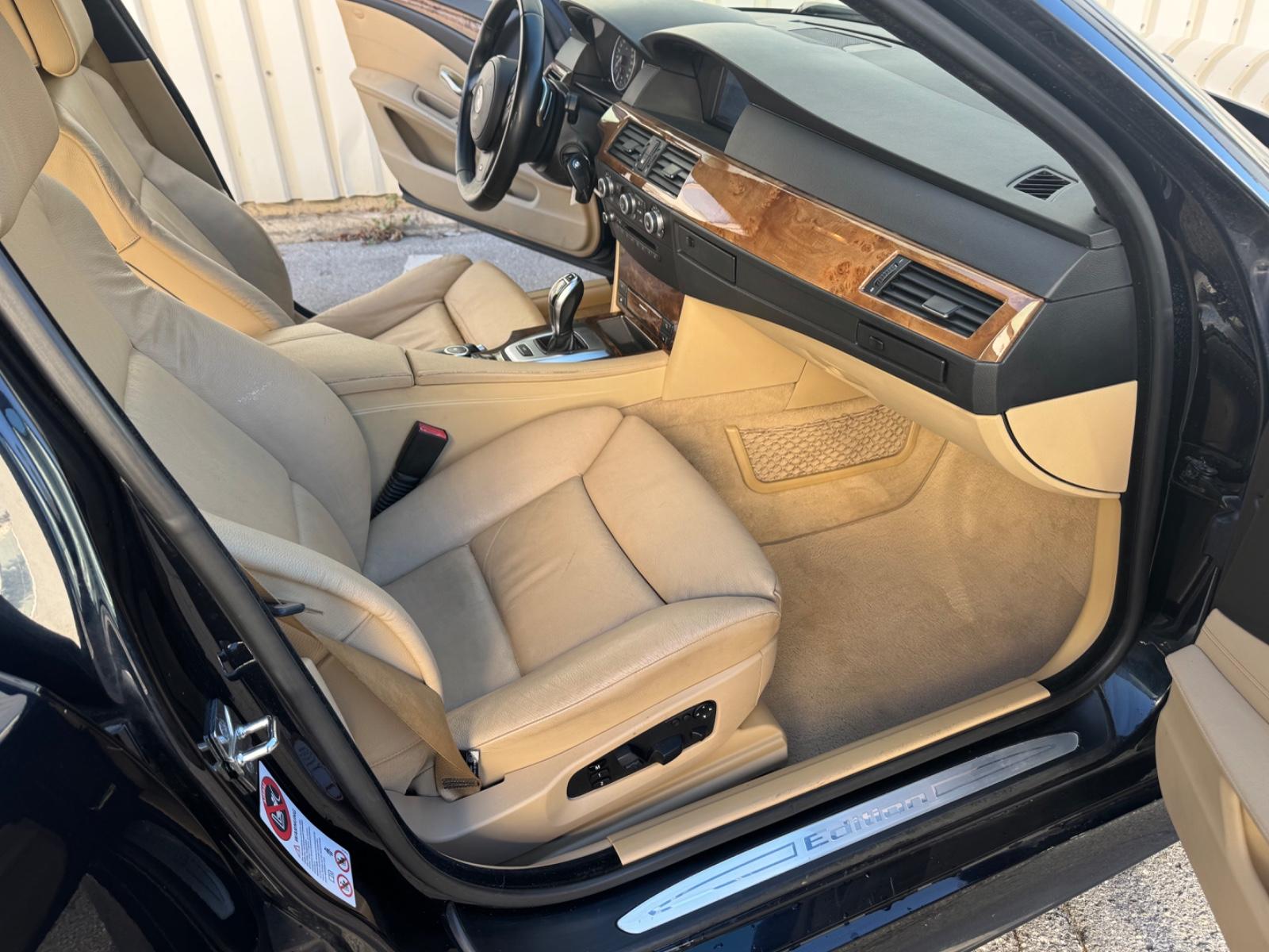 BMW 530 iA Touring 272 ch • BVA • Pack M • Cuir • Toit Ouvrant