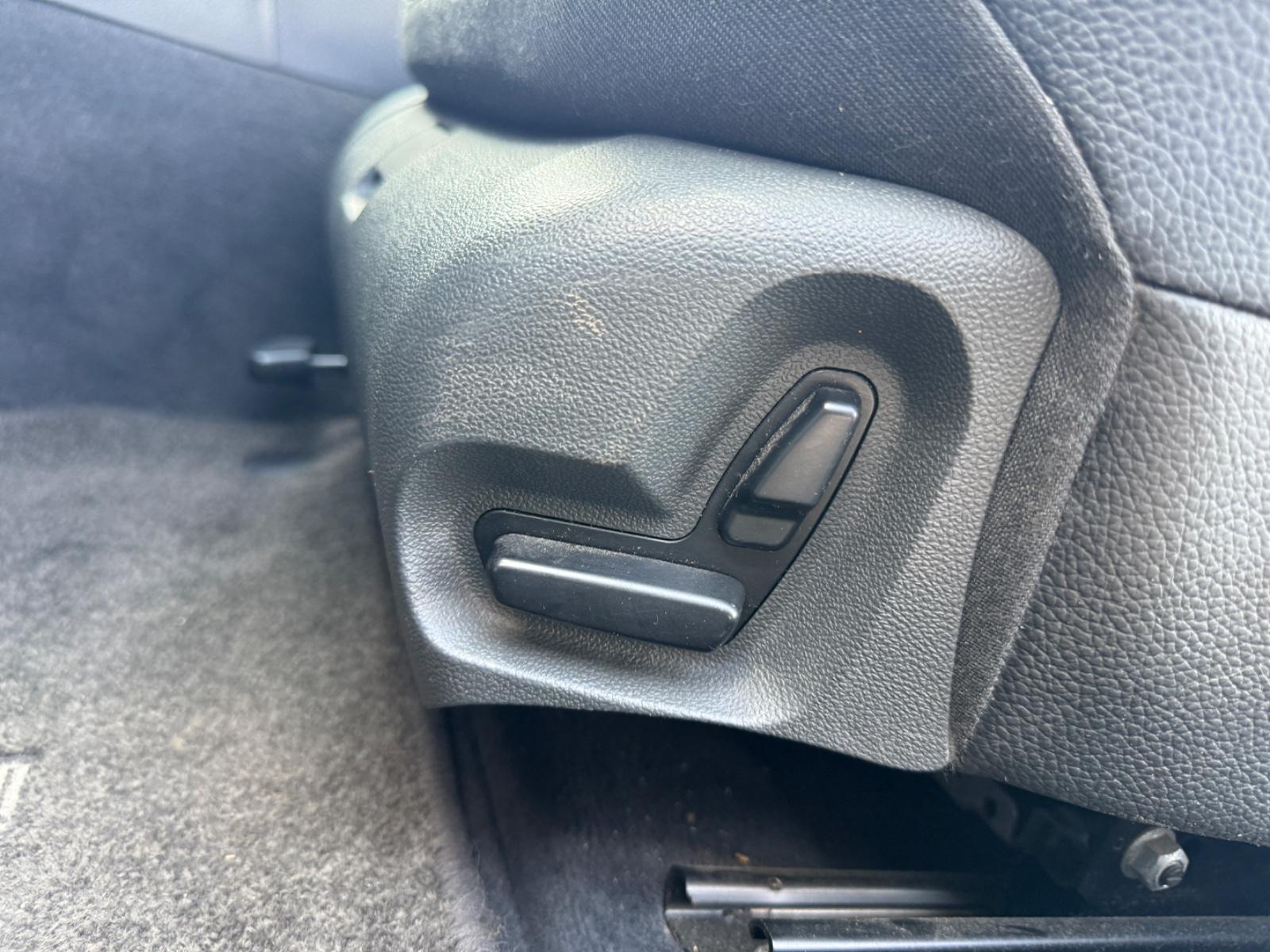 Mercedes-Benz E350 2005 — photo 10