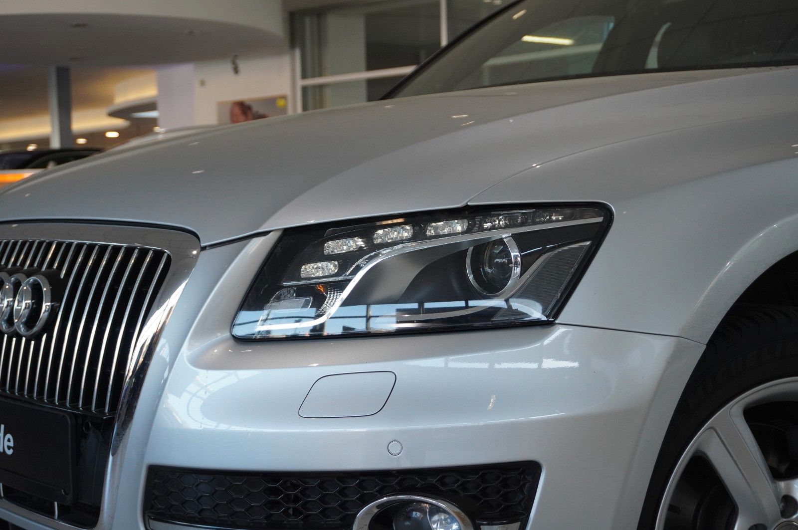 Fahrzeugabbildung Audi Q5 3.0 TDI V6 S-LINE QUATTRO NAVI/BI-XENON/SPORT