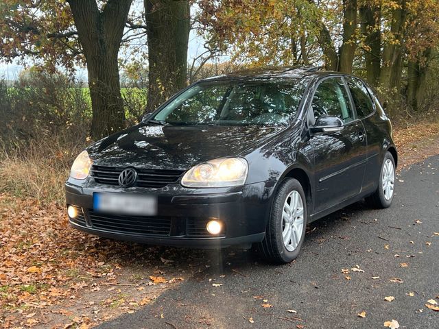 Volkswagen Vw golf 5  1.4 benzin