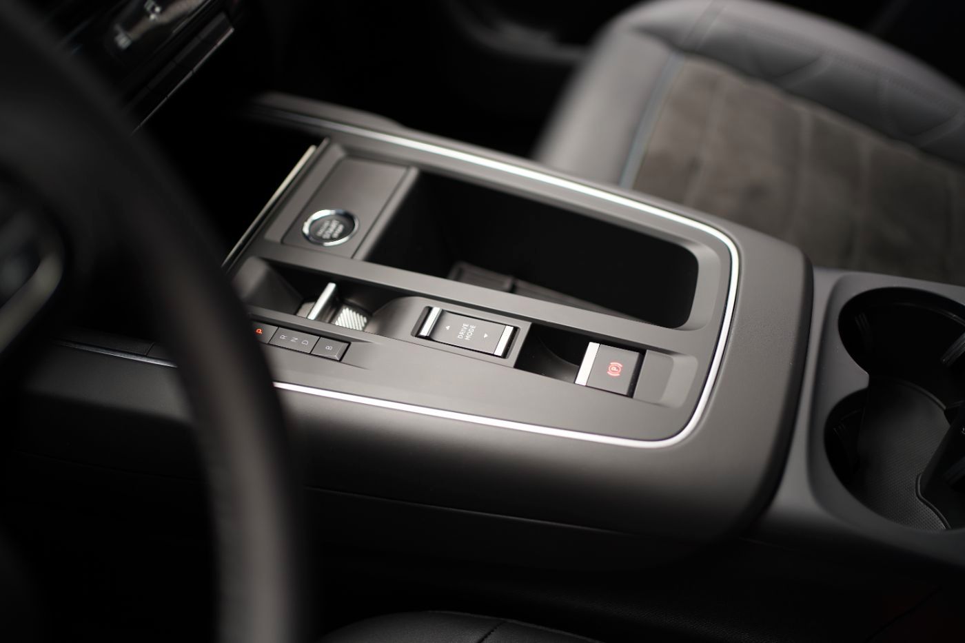 Fahrzeugabbildung Citroën C5 Aircross Hybrid 180 EAT8 Max Automatik Navi