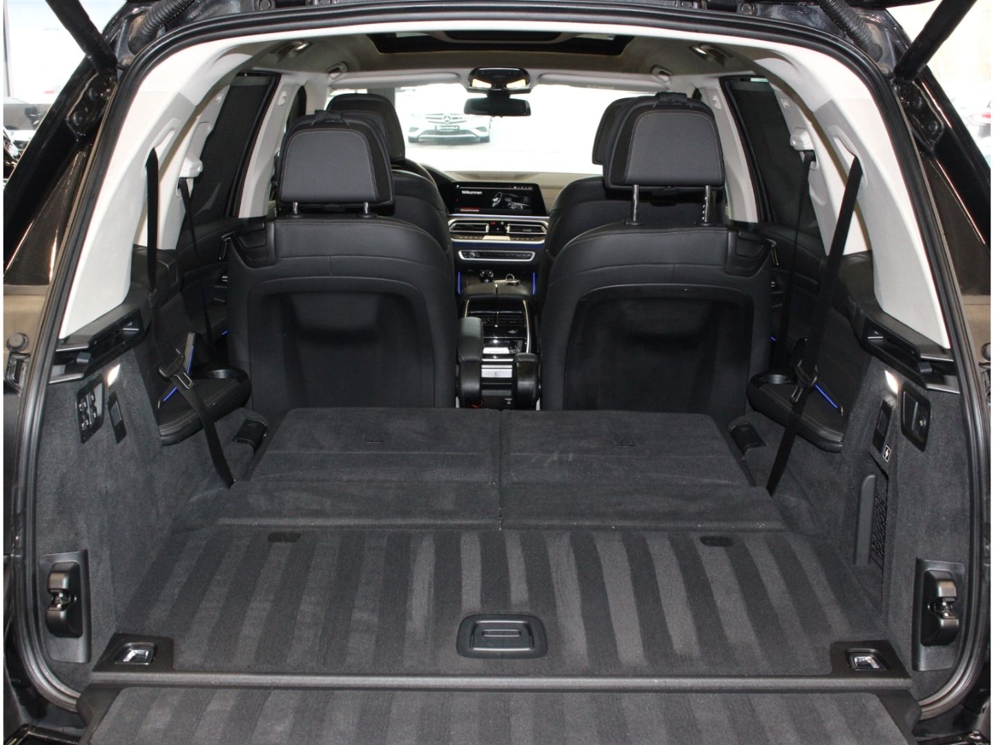 Fahrzeugabbildung BMW X7 xDrive 40 d Design Pure Excellence*Skylounge