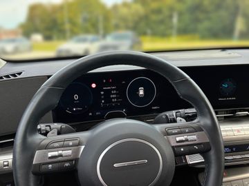 Hyundai KONA - 7