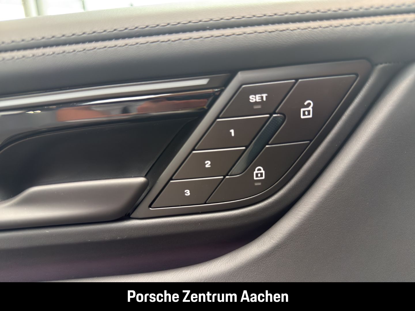 Porsche Macan - Bild 25