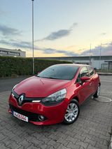 Renault Clio IV Expression Tempo Navi Klima - Renault Clio in Düsseldorf