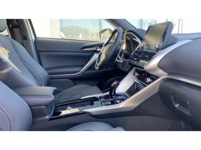 Fahrzeugabbildung Mitsubishi Eclipse Cross Plug-In Hybrid 4WD Intro Edition