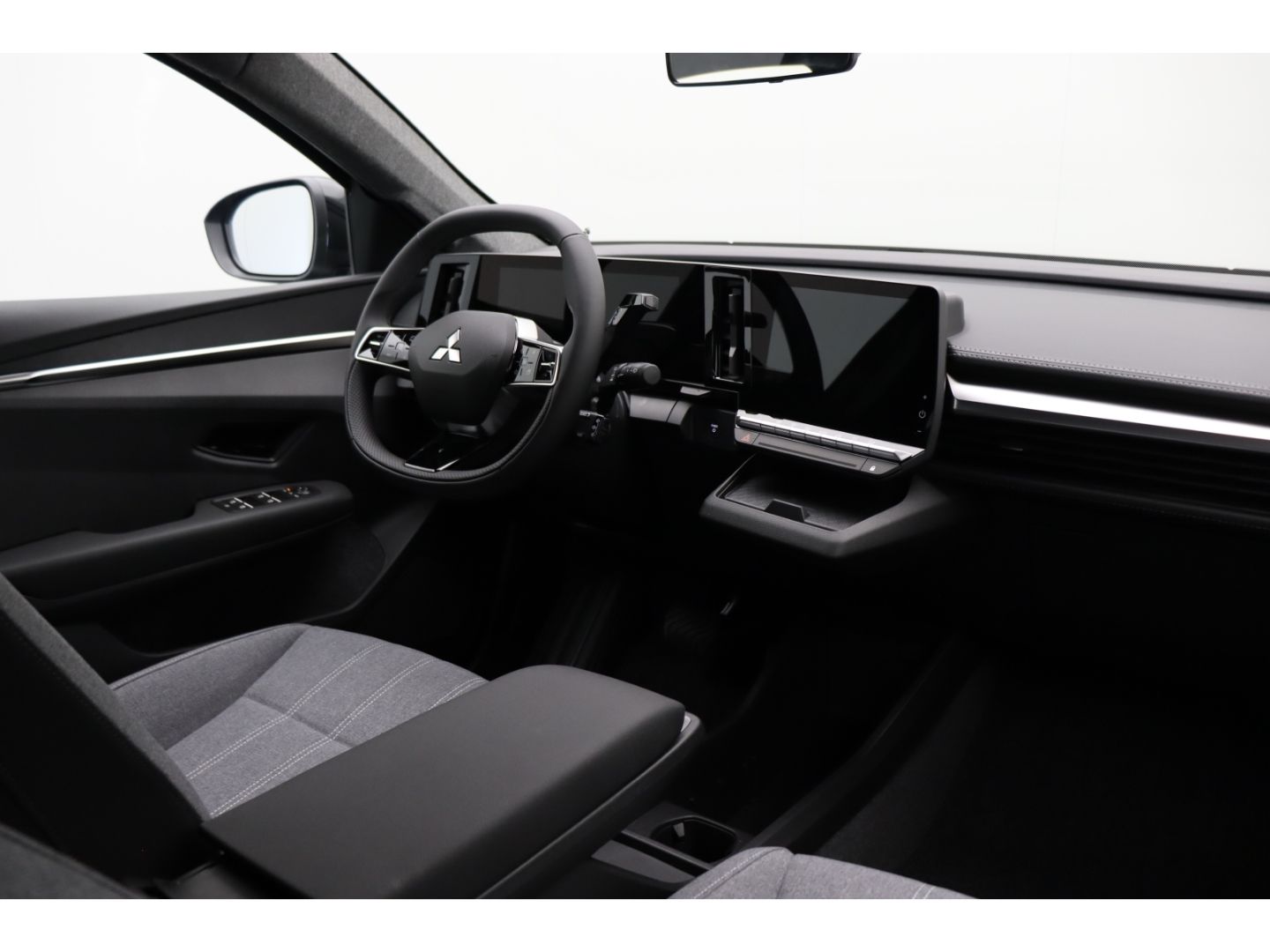 Fahrzeugabbildung Mitsubishi Eclipse Cross Diamant Plus 11 KW ACC LED SHZ