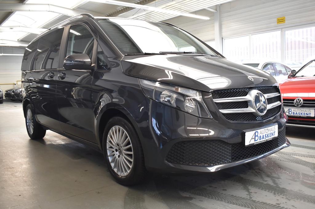 Mercedes-Benz V 220