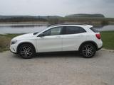 Mercedes-Benz GLA 200 Urban Urban Pano AHK - gebrauchte Mercedes-Benz GLA 200 aus dem Jahr 2014