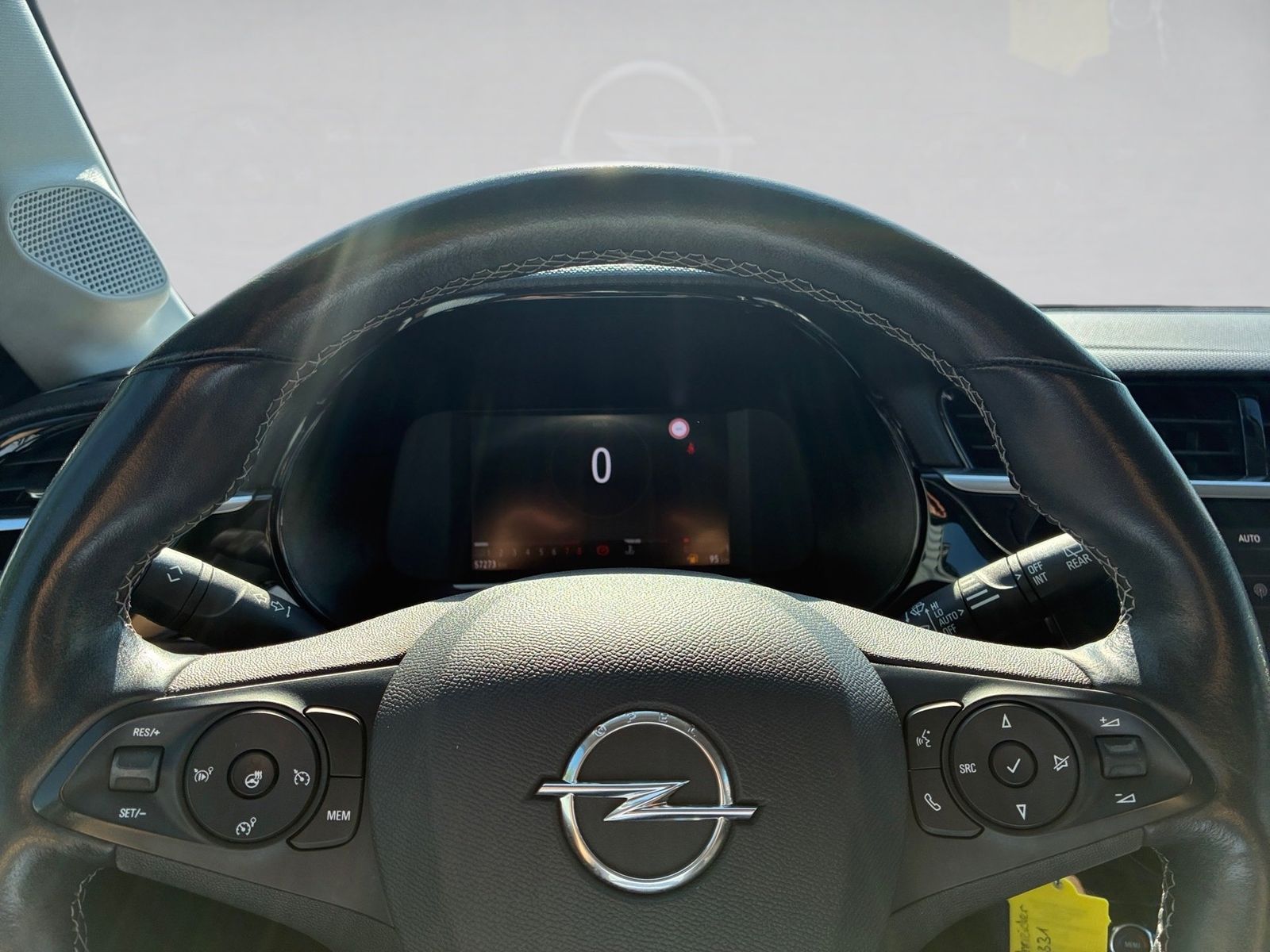 Fahrzeugabbildung Opel Corsa F 1.2 Elegance KlimaA,LED,SHZ,Kam.,PDC,FLA