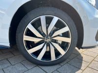 VW Touran 1.5 TSI DSG R-Line Ex 7SI KAM AHK 4J GAR bei Autohaus Landmann & Maier OHG