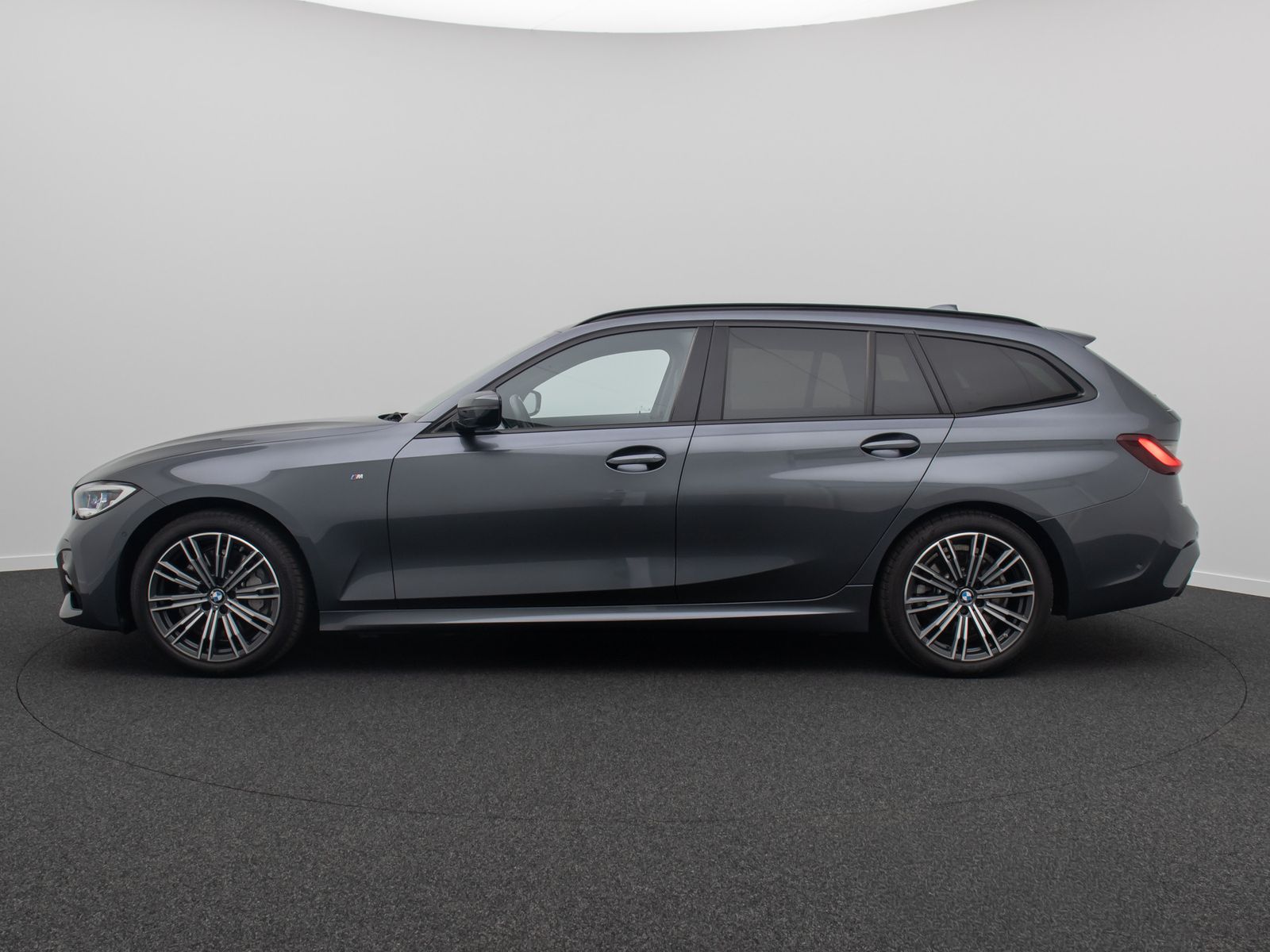 Fahrzeugabbildung BMW 330d xD M Sport DAB Kamera AHK Laser HiFi Komfor