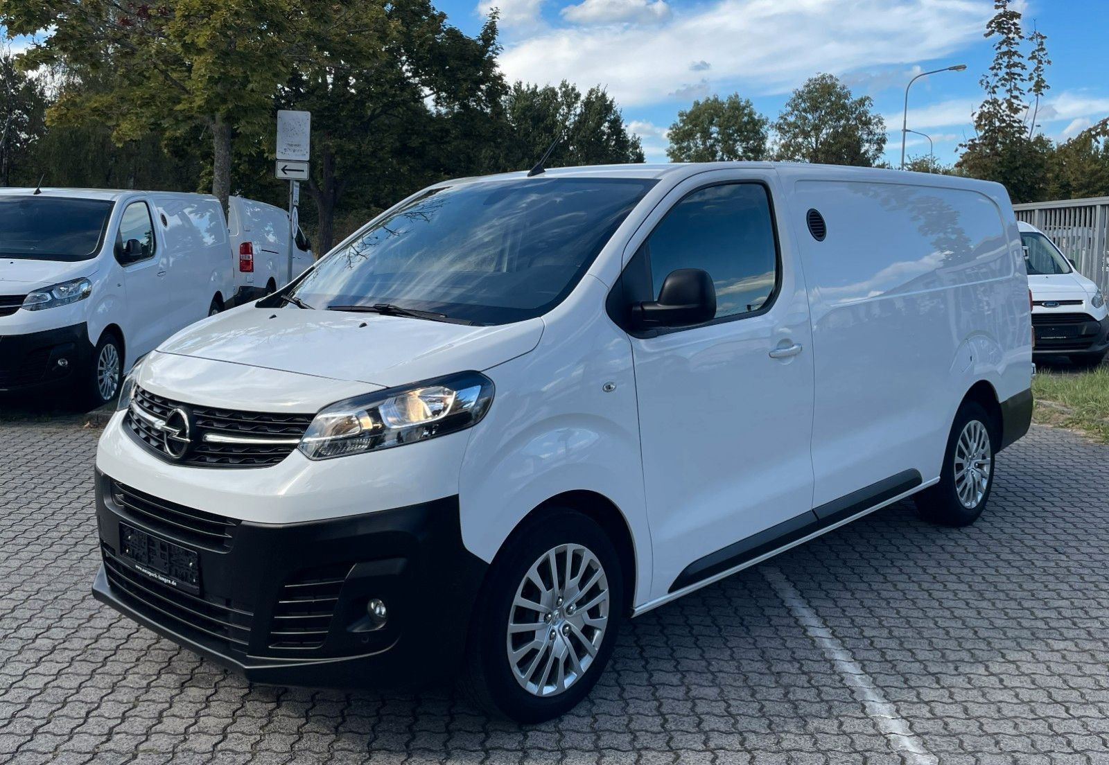 Opel Vivaro L3 WÜRTH Regale Klima 360° Kamera PDC imagem 2