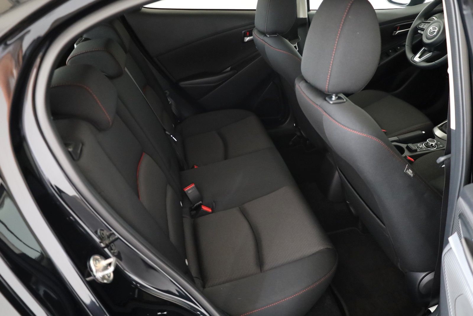 Fahrzeugabbildung Mazda 2 Lim. Homura Navi,Kamera,SH,PDC,Apple CarPlay