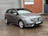 Mercedes-Benz B 180 CDI*Navi*17"Alu*LED*Leder*Kindersitz* - Mercedes-Benz B 180 mit Diesel-Antrieb: Van, Schaltgetriebe