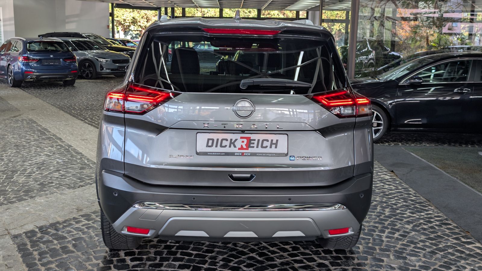 Fahrzeugabbildung Nissan X-Trail 1.5 e-Power e-4 Tekna Bose HUD LED 20"