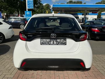 Toyota Yaris - 4