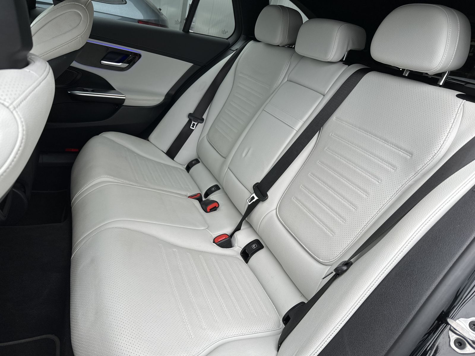 Fahrzeugabbildung Mercedes-Benz C 220d T AMG Line NAV+LED+360°+WIDESCREEN+18ZOLL