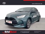 Toyota Yaris 1.5 Hybrid Teamplayer + Comfort Paket - Toyota Yaris: Grün