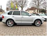 Porsche Cayenne Turbo Turbo - Porsche Cayenne aus 2010: Turbo