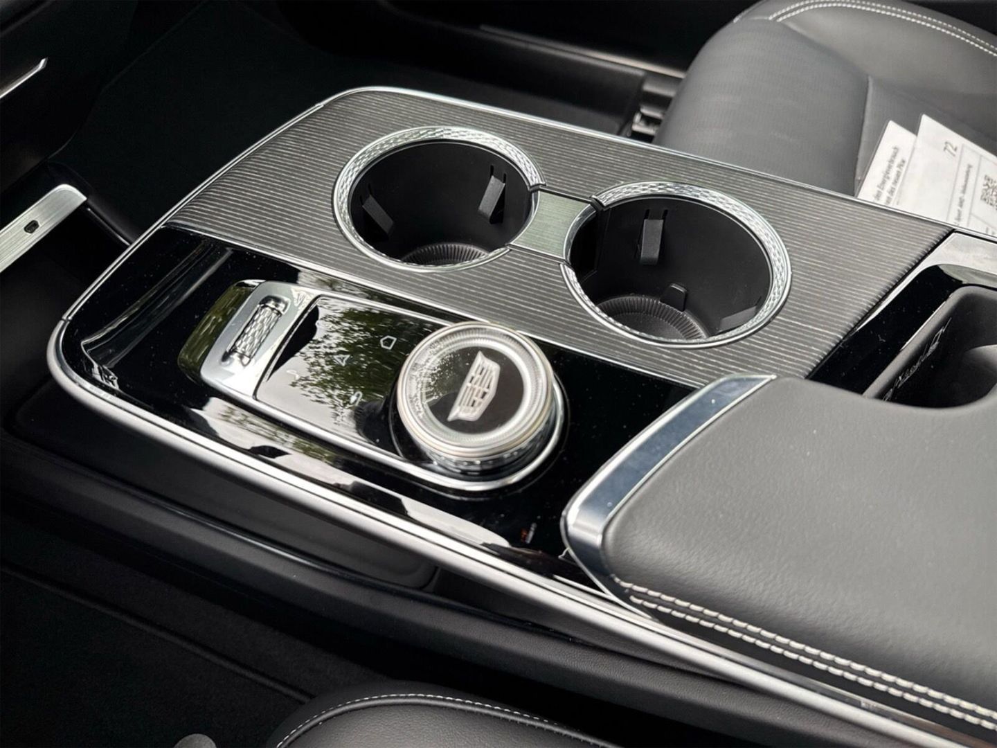 Fahrzeugabbildung Cadillac LYRIQ Sport AWD - Vollausstattung